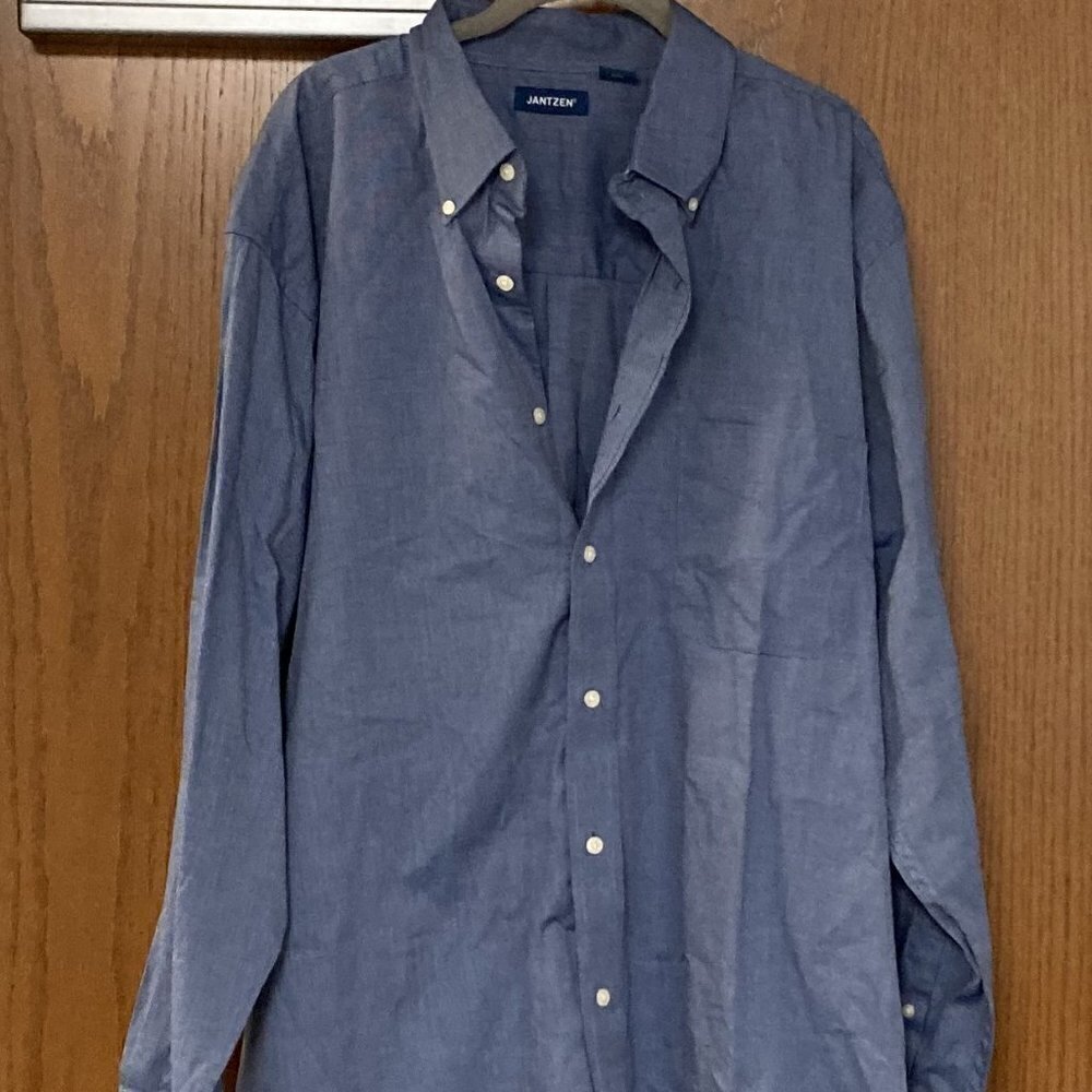 Jantzen XXL blue white button down shirt